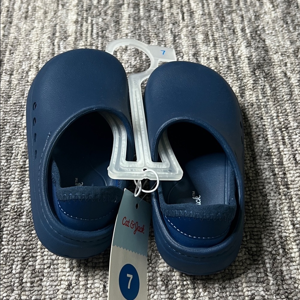 Cat & Jack Dark Blue Kids Slippers Size 7